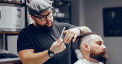 How to Get a Barber License Without Going to School