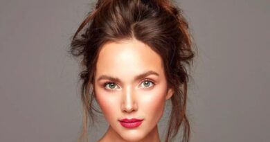 8 Perfect Forehead-Flattering Hairstyles to Rock and Boost Your Confidence