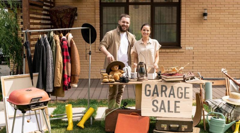 11 Ultimate Garage Sale Tips to Help You Find a Fortune