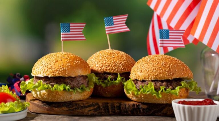 10 Best Fast Food Burgers In America 2023 