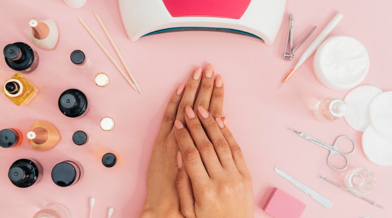7 Best Manicure Table Recommendations For You!