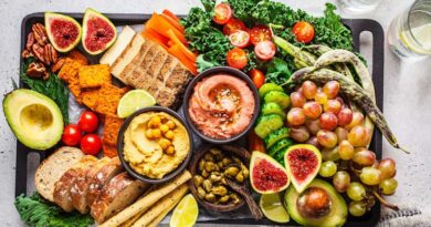 8 Best Mediterranean Diet Snacks for Weight Loss