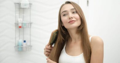 8 Hair Care Routine for Oily Scalp and Dry Ends