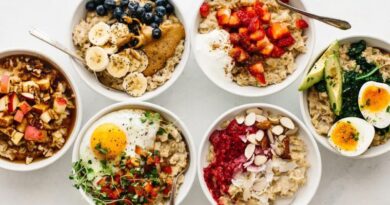 8 Ways To Make A Bowl Of Plain Oatmeal Taste So Much Better