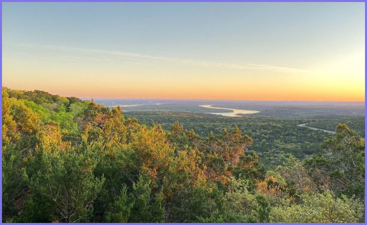 Embark on a Hiking Adventure in the Balcones Canyonlands